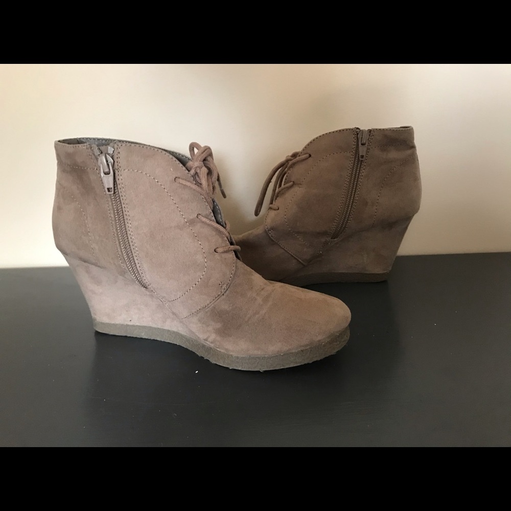 Target suede platform booties - Picture 3 of 3